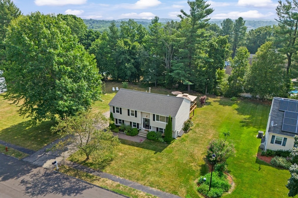 13 Indian Rock Rd, Haverhill MA  01832-1254 exterior