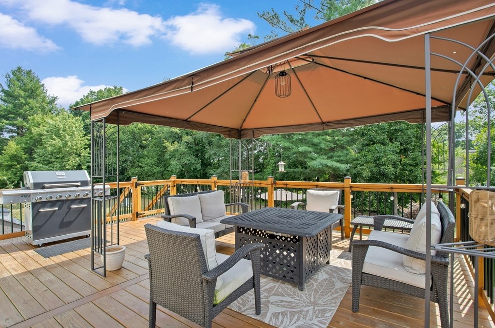 13 Indian Rock Rd, Haverhill MA  01832-1254 exterior