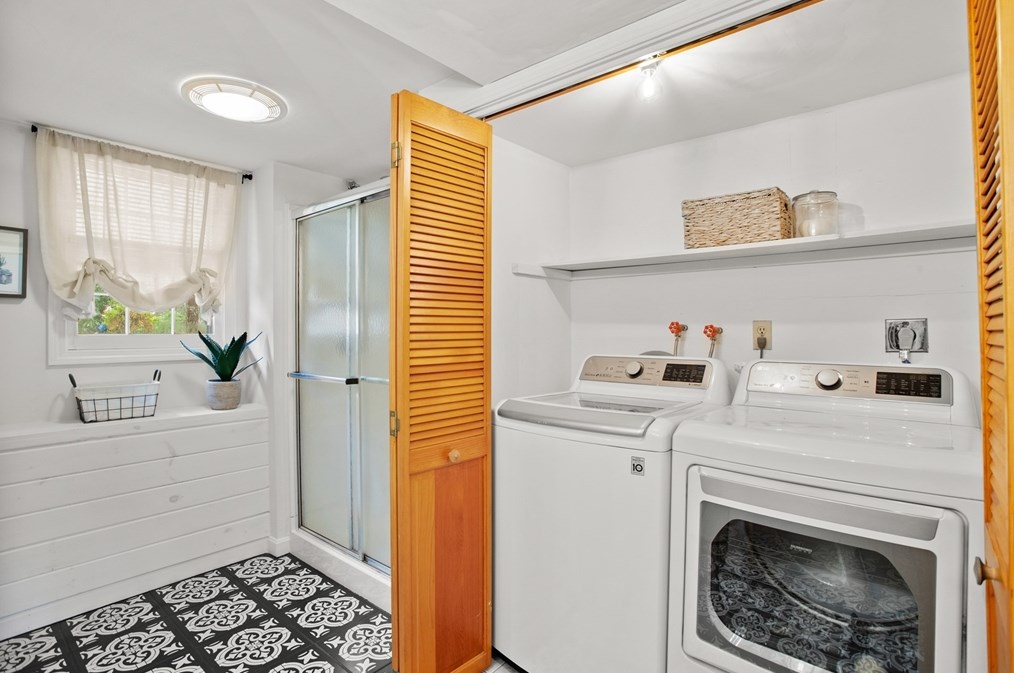 13 Indian Rock Rd, Haverhill MA  01832-1254 exterior