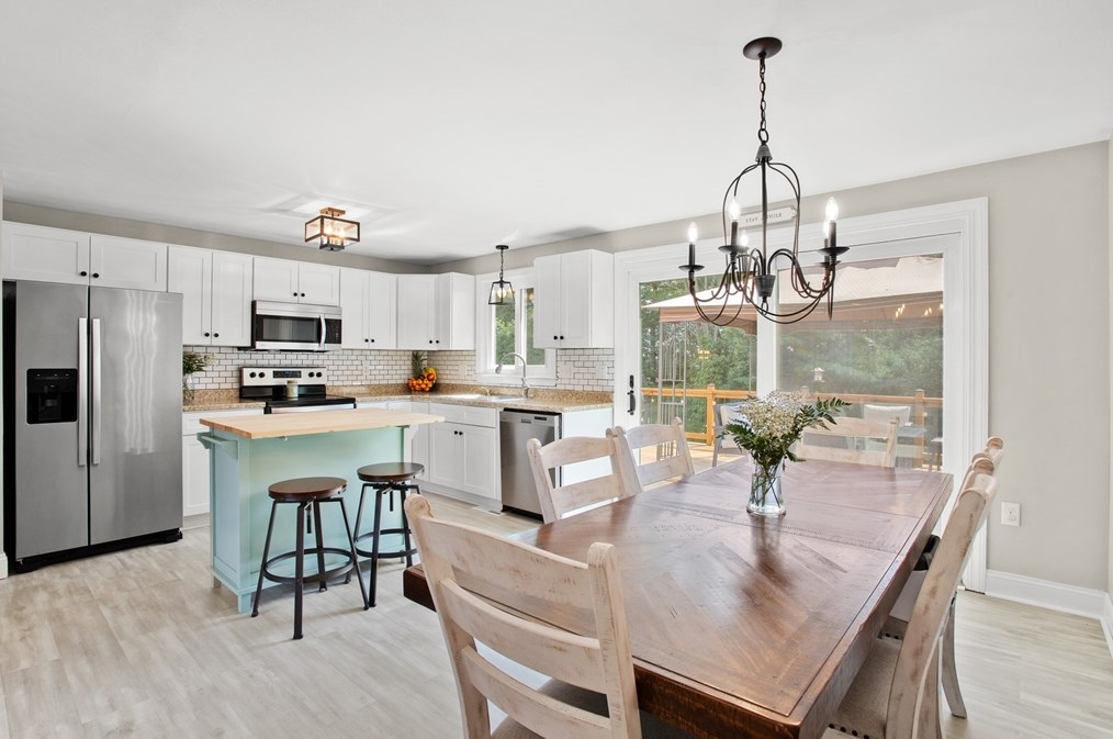 13 Indian Rock Rd, Haverhill MA  01832-1254 exterior