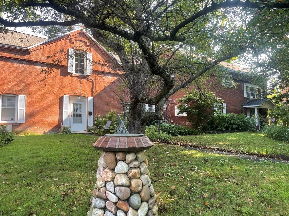 3 Bush St, Montgomery, MA 01085