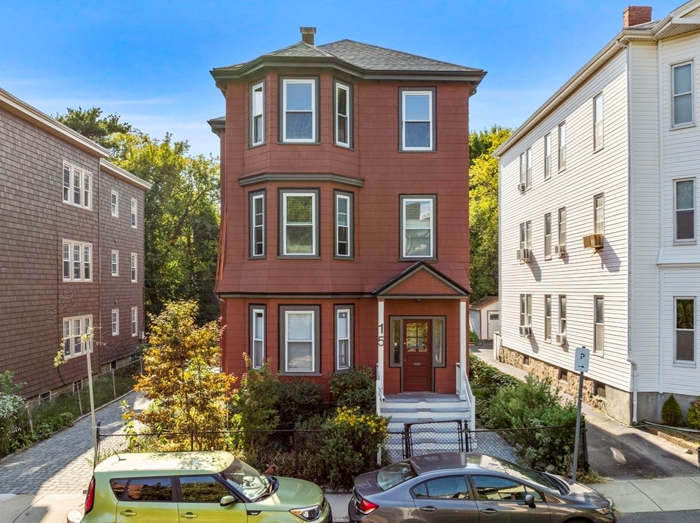 15 Woodman St #3, Boston, MA 02130