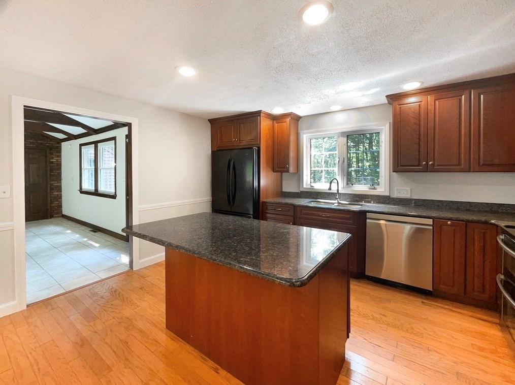 540 Broadway, Haverhill MA 01830-2400 exterior