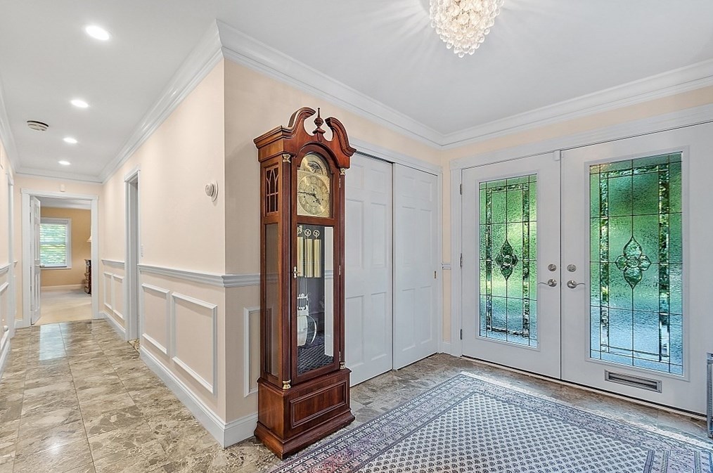 595 Salisbury St, Worcester, MA 01609