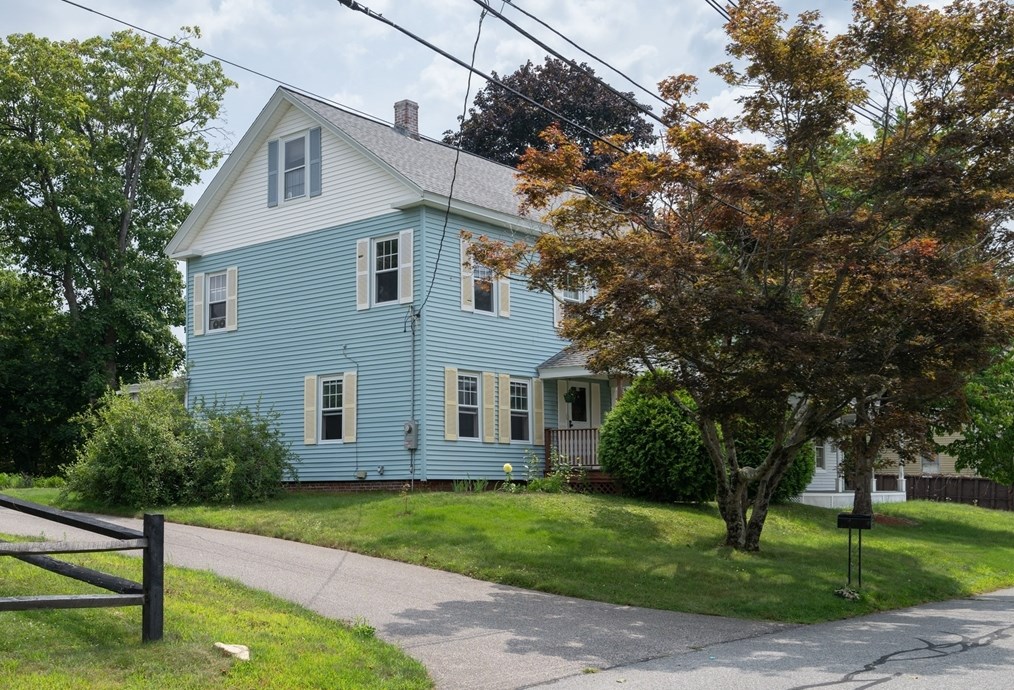 35 Grove St, Leicester, MA 01524