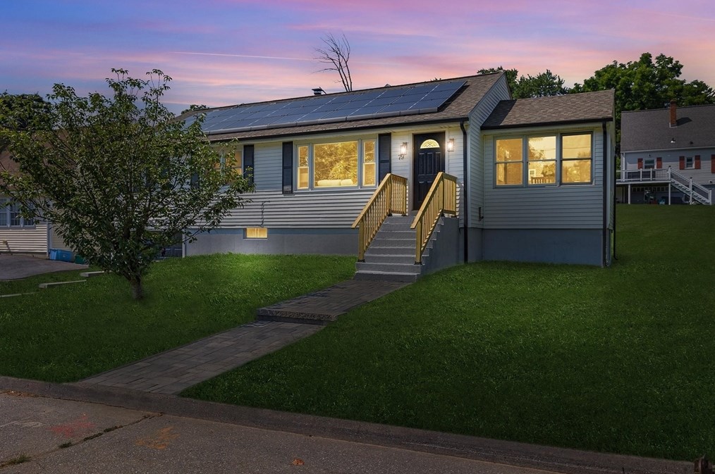 79 Humes Ave, Worcester, MA 01605