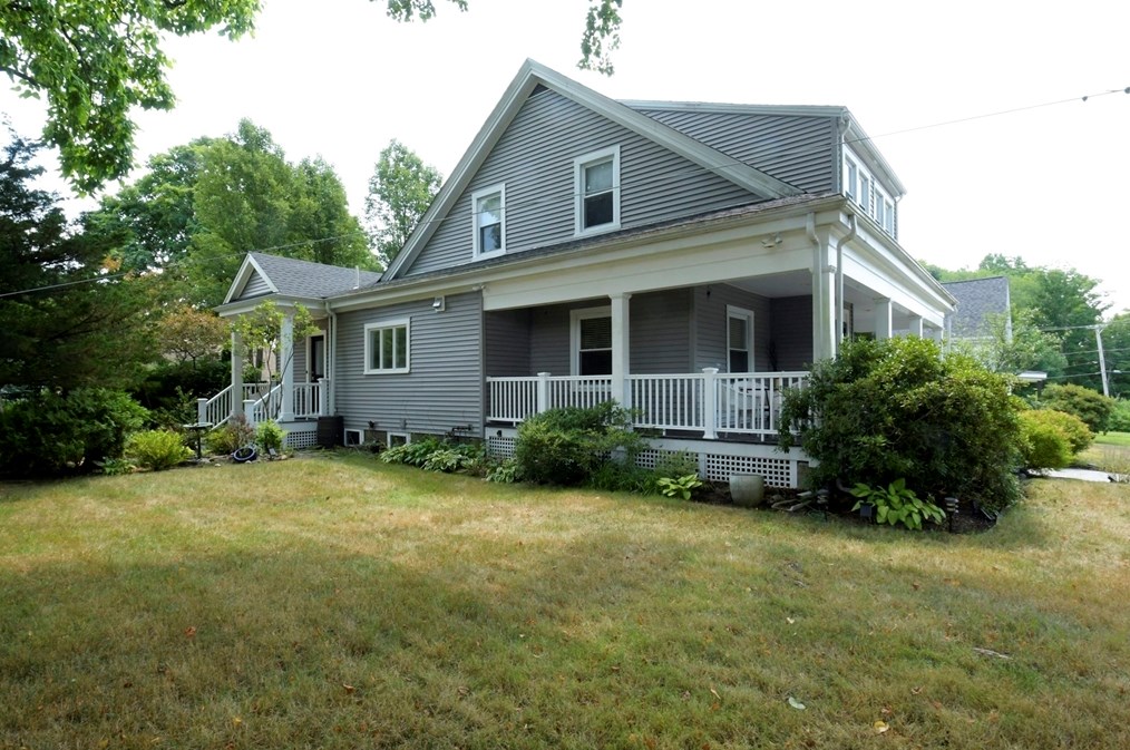 205 Oak St, East Bridgewater, MA 02324