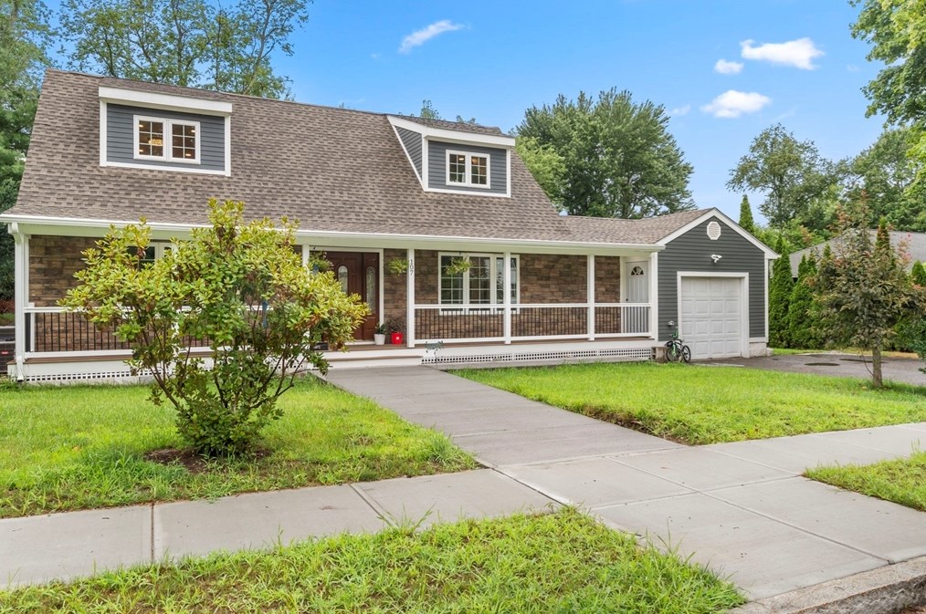 107 Newton Ave N, Worcester, MA 01609