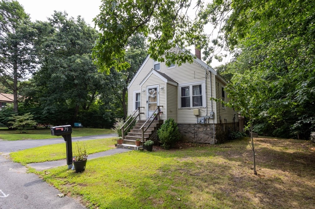 79 Hobson St, Saugus, MA 01906