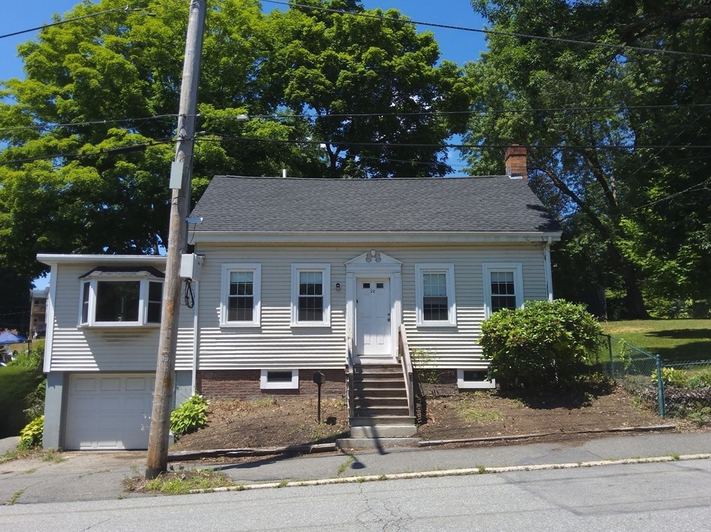 22 Mill St, Georgetown, MA 01830