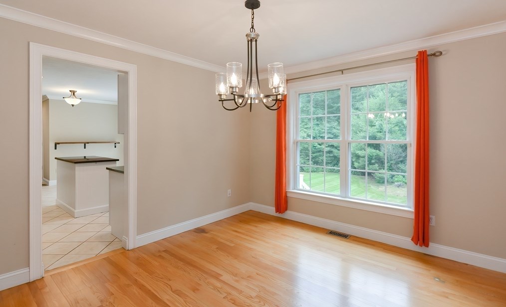 126 Pleasant St, Rehoboth MA  02769-1622 exterior