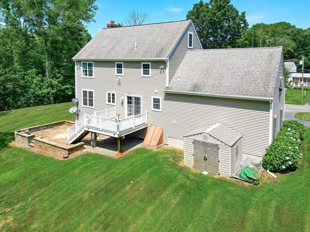 126 Pleasant St, Rehoboth MA  02769-1622 exterior