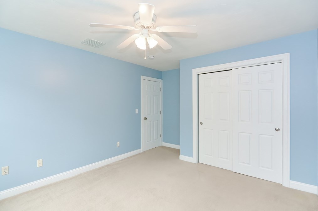 126 Pleasant St, Rehoboth MA  02769-1622 exterior