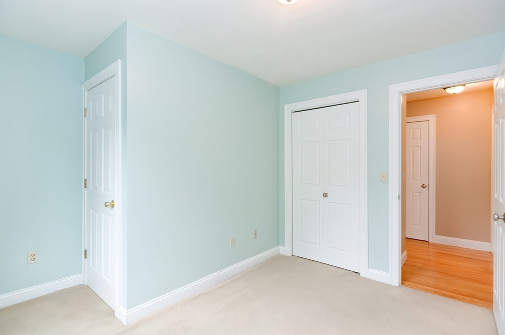 126 Pleasant St, Rehoboth MA  02769-1622 exterior