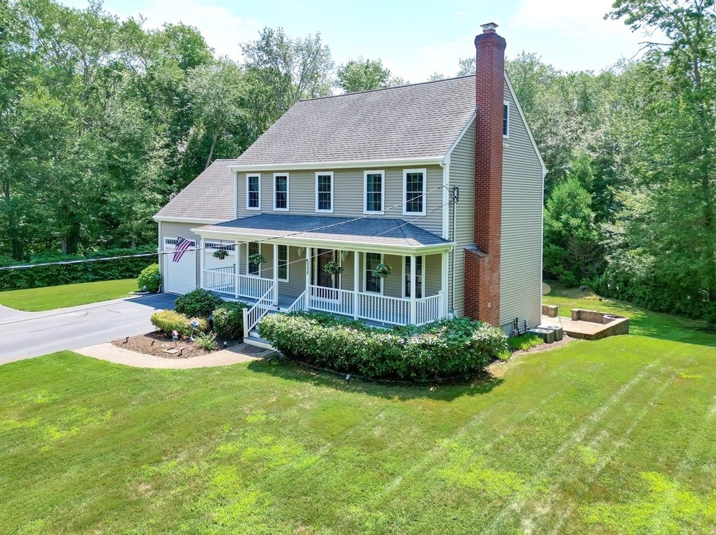 126 Pleasant St, Rehoboth MA  02769-1622 exterior