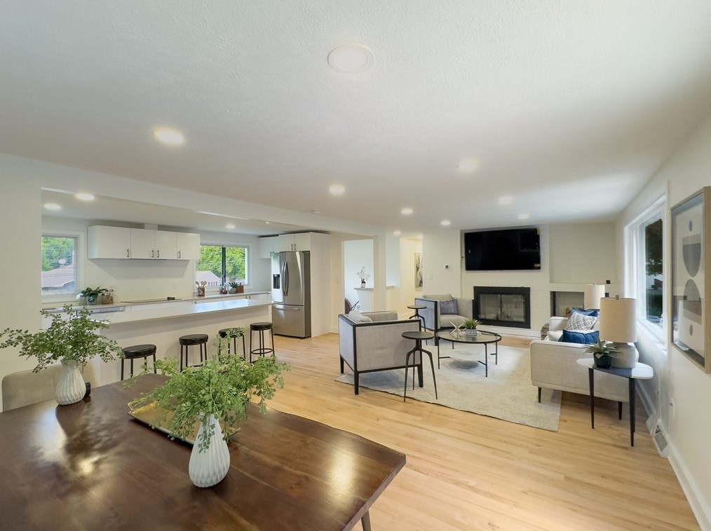 115 Hollingsworth Rd, Milton MA  02186-1018 exterior