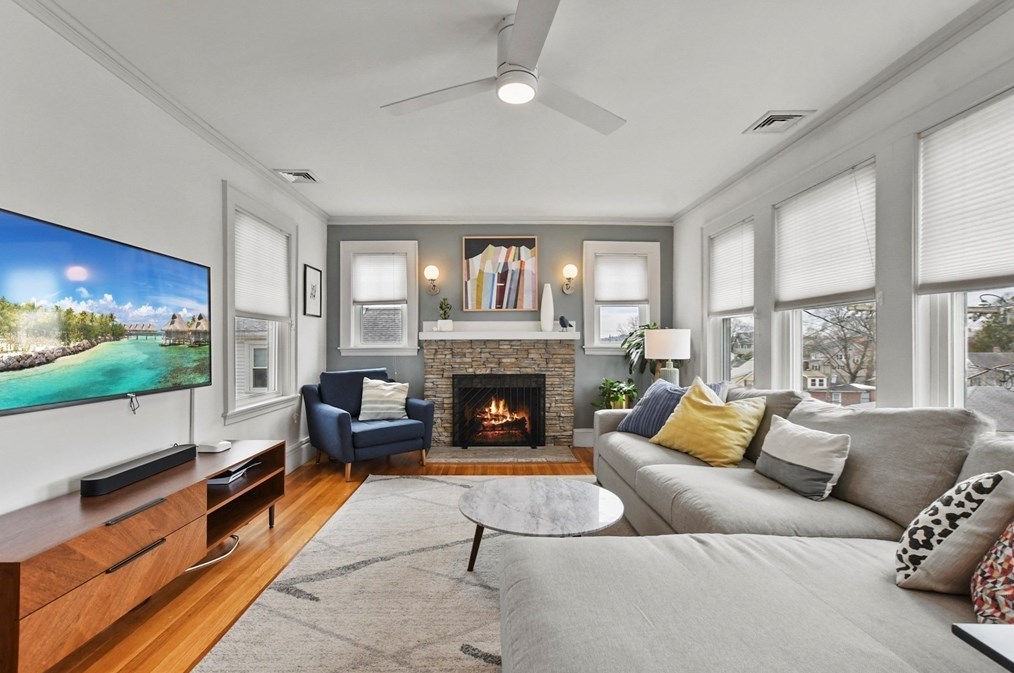 99 Hillside Rd #2, Watertown, MA 02472