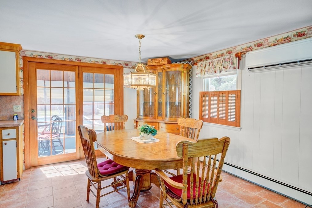 9 Muriel Ln, Milford MA  01757-1526 exterior