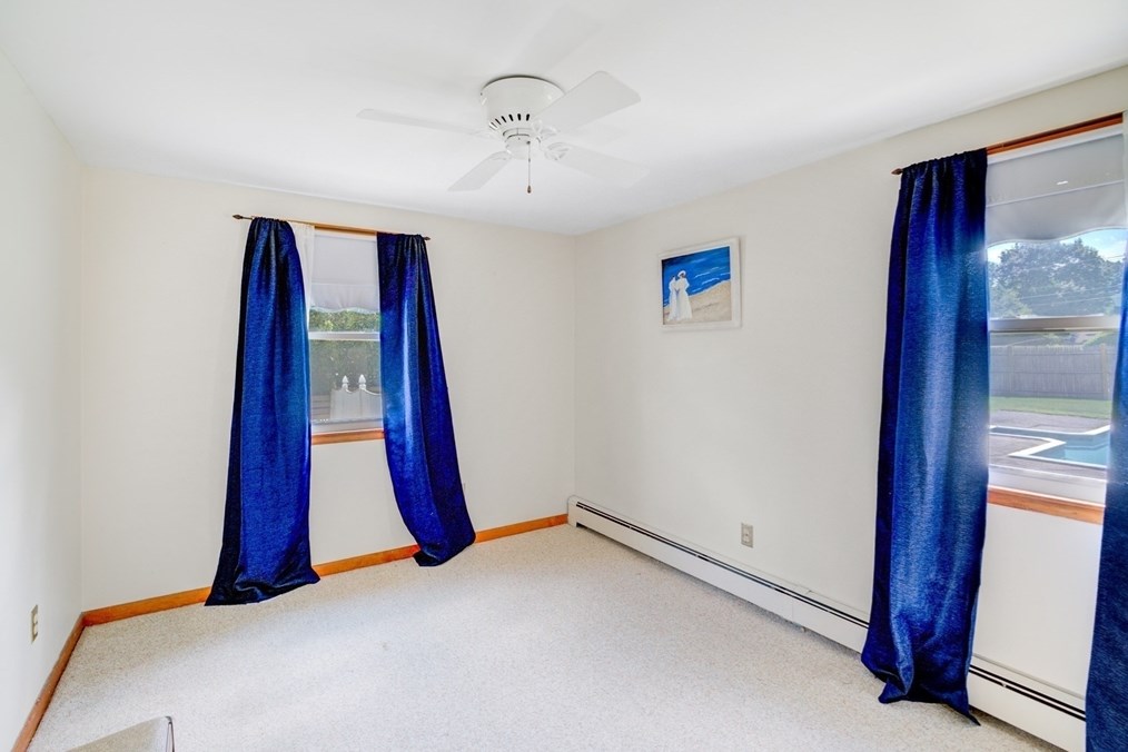 9 Muriel Ln, Milford MA  01757-1526 exterior