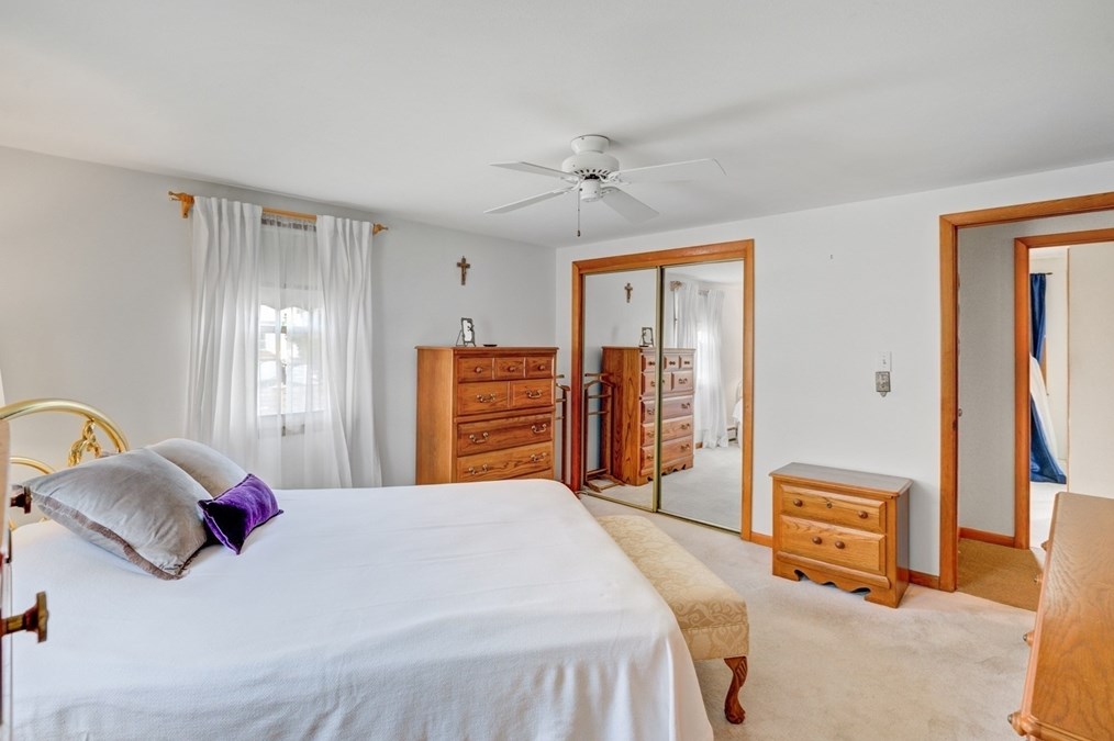 9 Muriel Ln, Milford MA  01757-1526 exterior