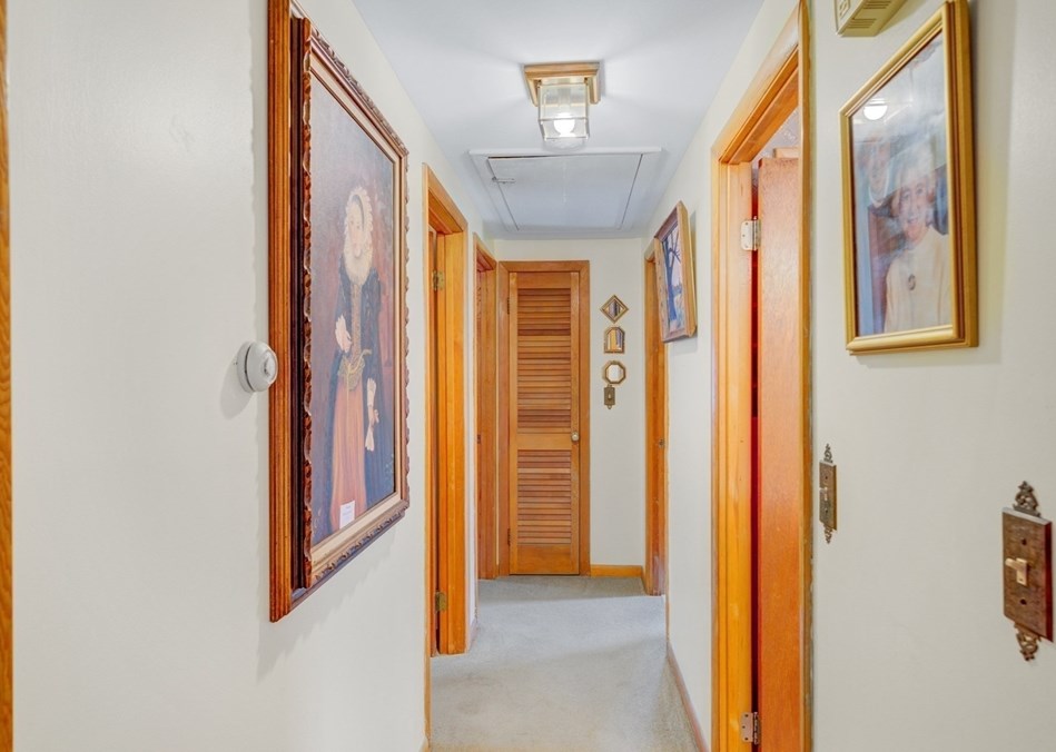 9 Muriel Ln, Milford MA  01757-1526 exterior