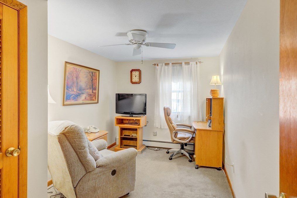 9 Muriel Ln, Milford MA  01757-1526 exterior