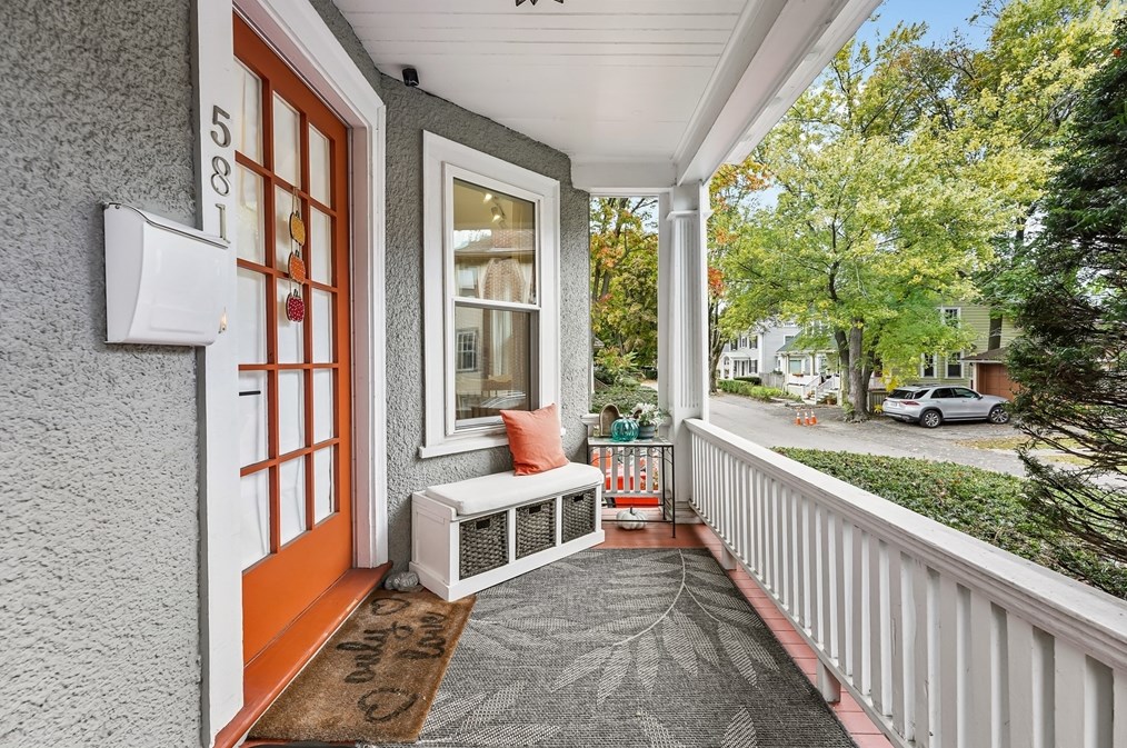 581 Eliot St #1, Milton, MA 02186