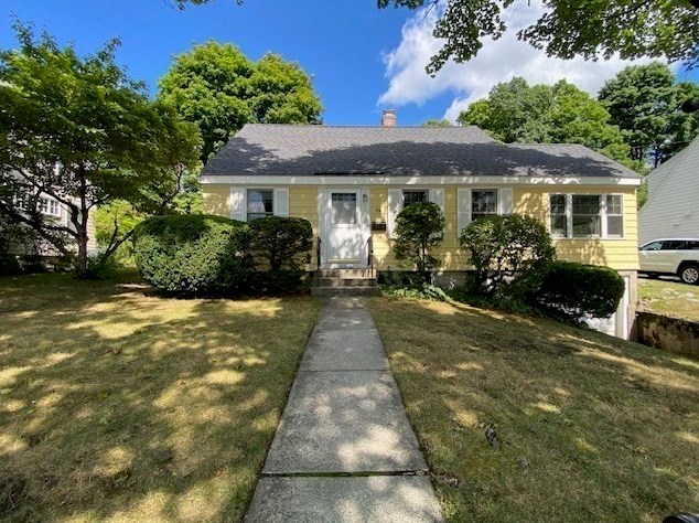 14 Stratford Rd, Andover, MA 01810