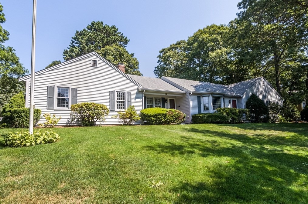 121 Wianno Rd, Yarmouth, MA 02675
