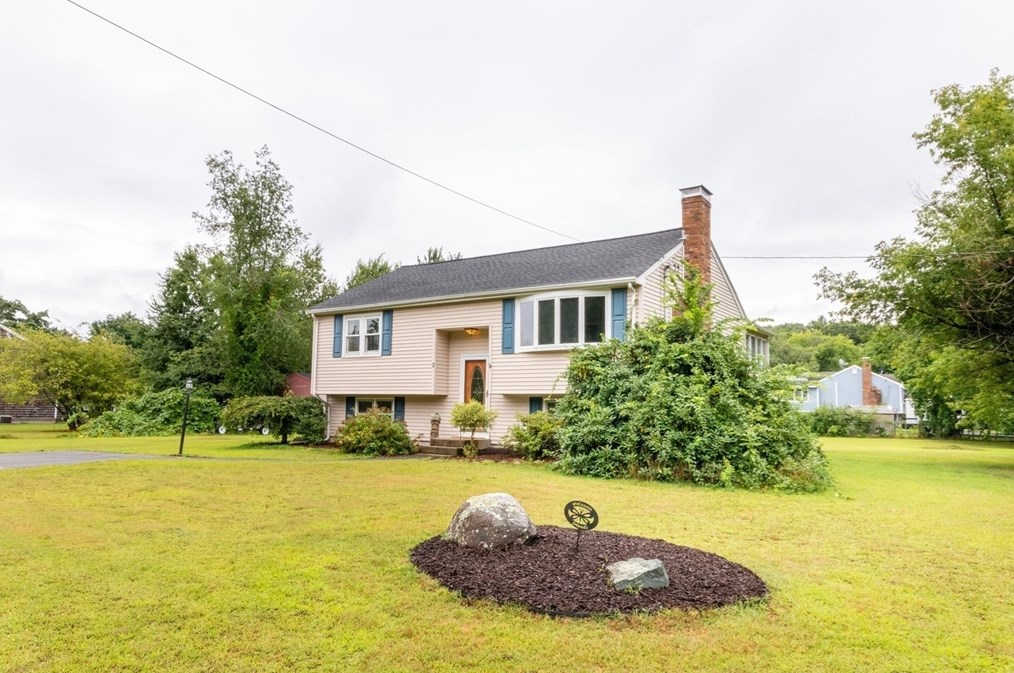 3 Reinhard Dr, Norton, MA 02766