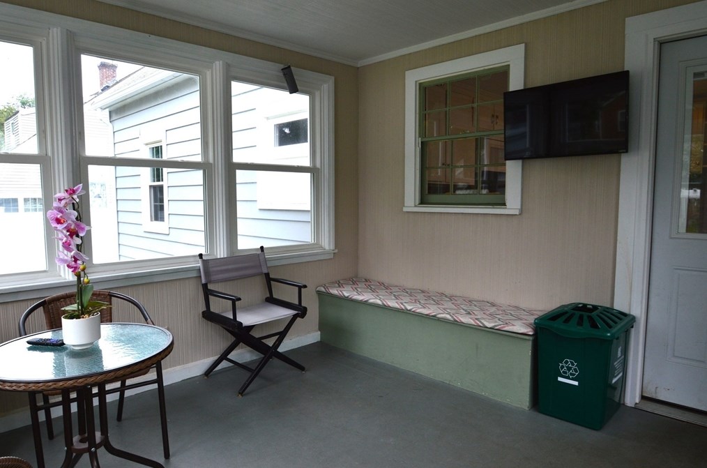 403 June St, Worcester MA  01602-2848 exterior