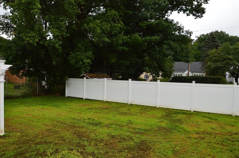 403 June St, Worcester MA  01602-2848 exterior