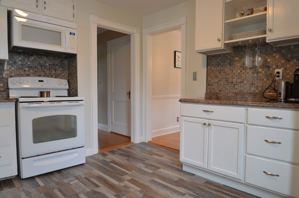 403 June St, Worcester MA  01602-2848 exterior