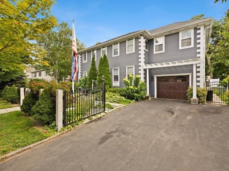 32 Eustis St, Saugus, MA 01906