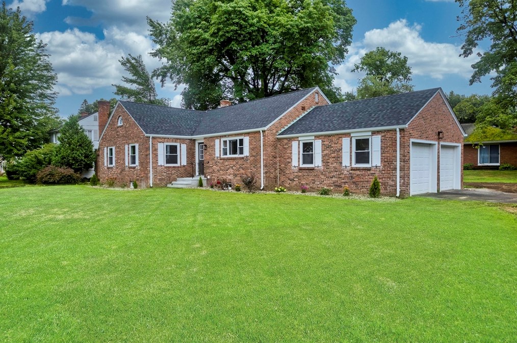 127 Abbott St, Springfield, MA 01118