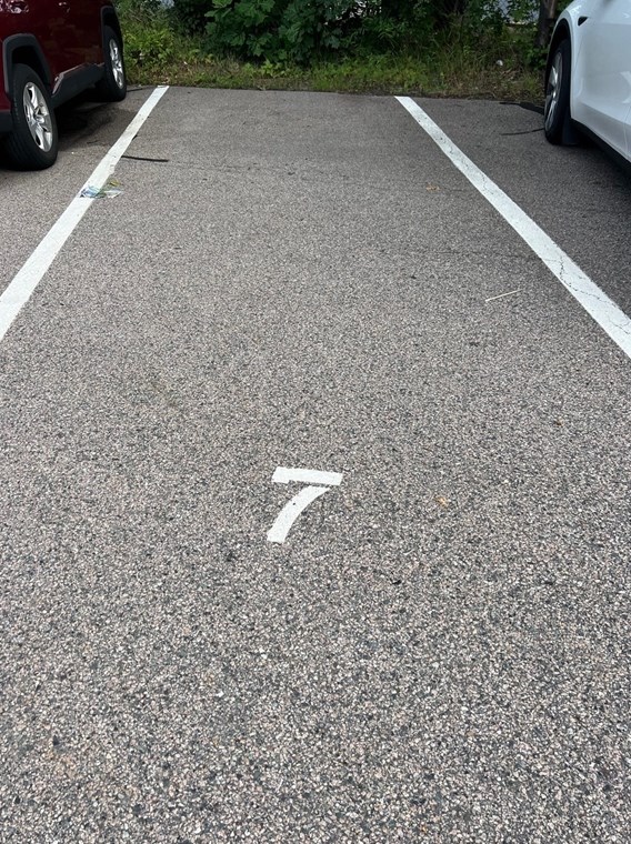 18 Fountain Ln, Weymouth MA 02190-2162 exterior