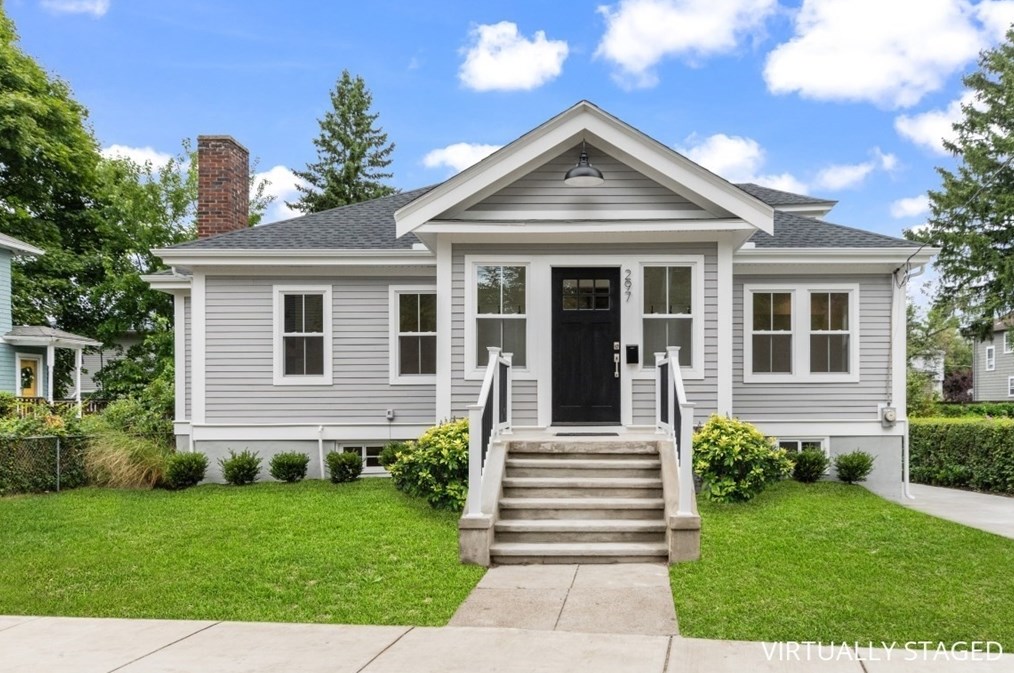 297 Derby St, Newton, MA 02465