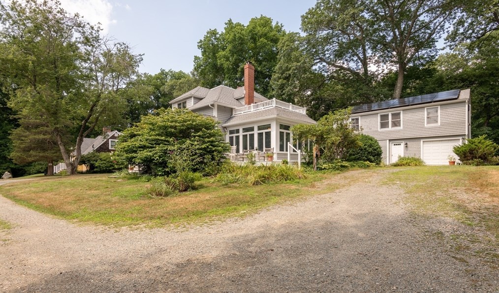 39 Spring St, Ipswich, MA 01938 exterior