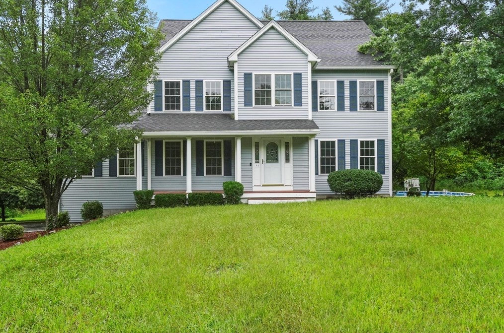 88 Gilchrest St, Lunenburg, MA 01462