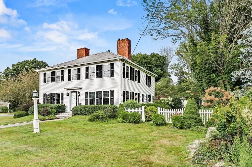 260 S Main St, Mansfield, MA 02048