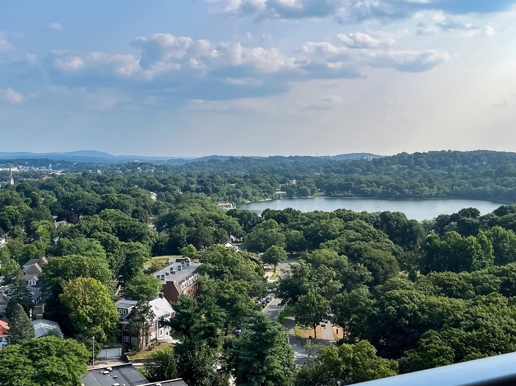 111 Perkins St #218, Boston, MA 02130