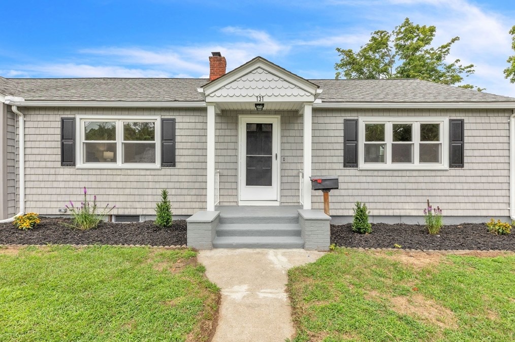 131 Arvilla St, Springfield, MA 01118