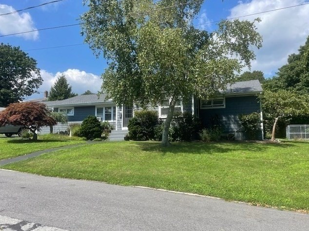 107 Fairhaven Ave, Swansea MA  02777-2902 exterior