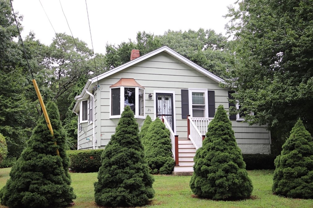 26 Wonderland Ave, Saugus, MA 01906