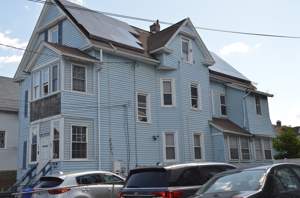 41-43 Grover St, Springfield, MA 01104