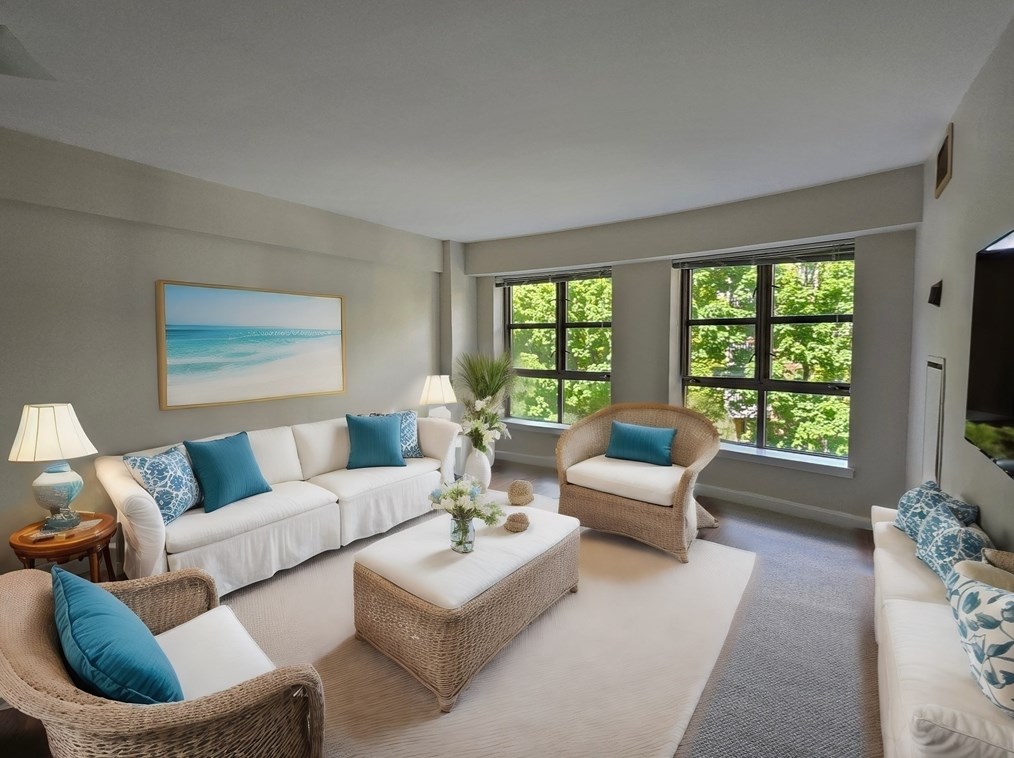 931 Massachusetts Ave #401, Cambridge, MA 02139