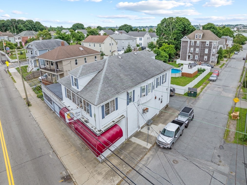 390 Main St, Fairhaven, MA 02719-3435