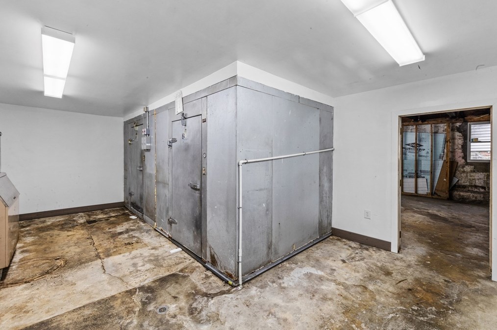 390 Main St, Fairhaven MA 02719-3485 exterior