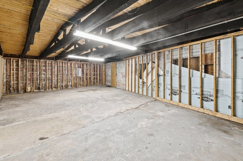 390 Main St, Fairhaven MA 02719-3485 exterior