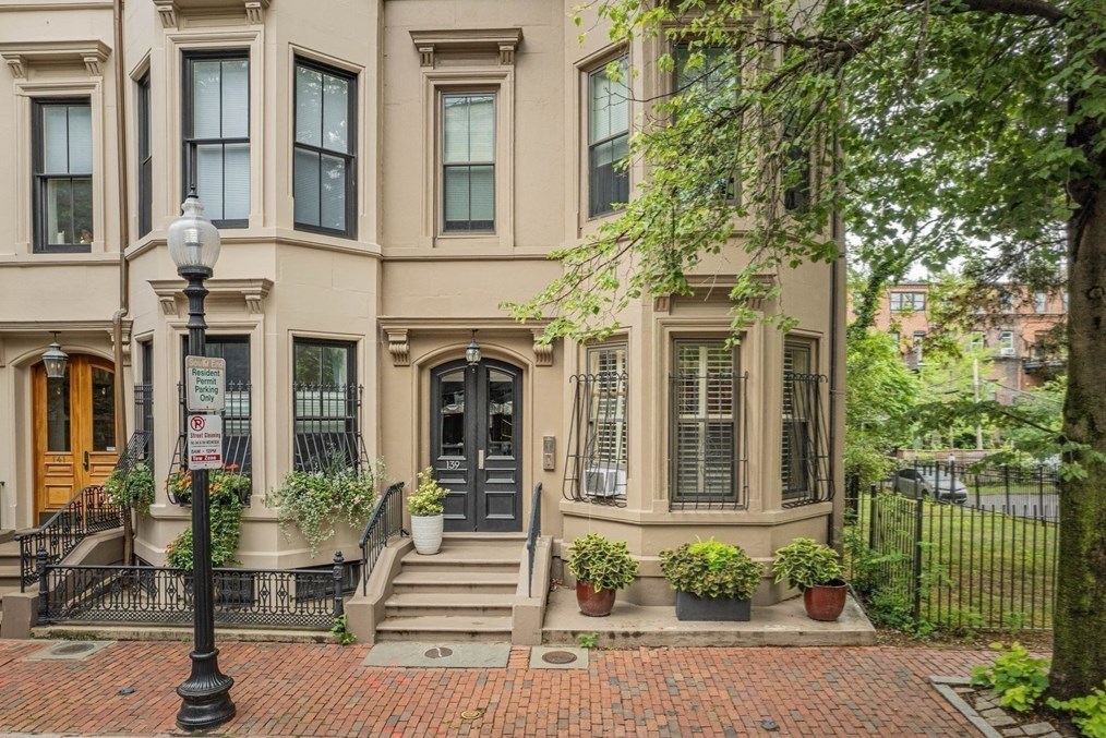 139 Worcester St #2, Boston, MA 02118